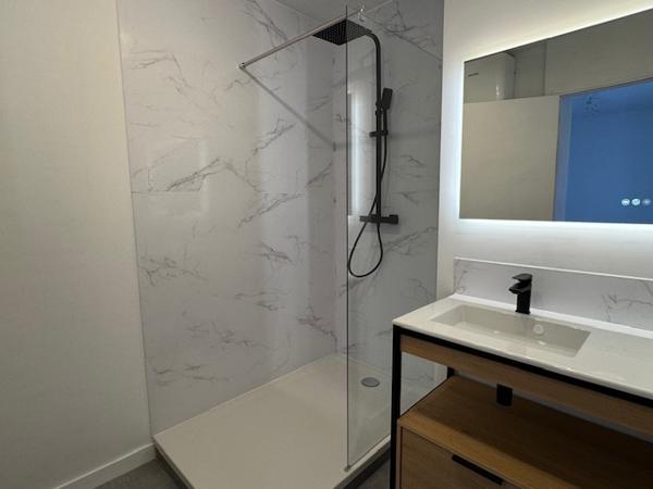 Cavaillon (84300) VENTE APPARTEMENT TYPE 4 TRAVERSANT 78,13 M2 BALCON EXPO SUD VUE MASSIF LUBERON AV JOFFRE 84300 CAVAILLON