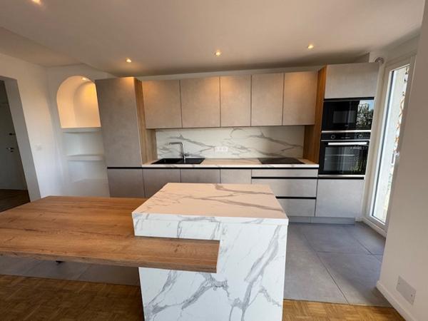 Cavaillon (84300) VENTE APPARTEMENT TYPE 4 TRAVERSANT 78,13 M2 BALCON EXPO SUD VUE MASSIF LUBERON AV JOFFRE 84300 CAVAILLON