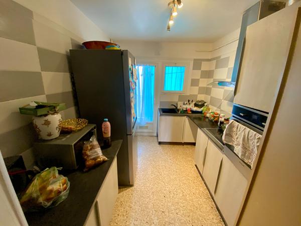 Appartement Marseille 4 pièce(s) 67.56 m2