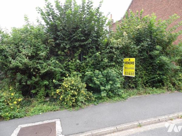 Une parcelle de terrain à bâtir d'environ 500 m² 