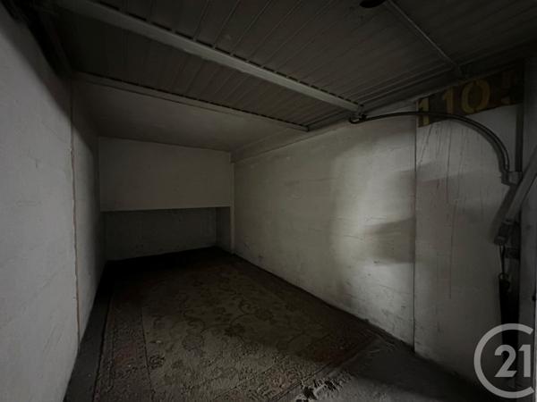 Parking à vendre  12 m2 PARIS - 75020