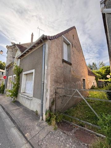 Maison d'environ 100 m² avec grange attenante