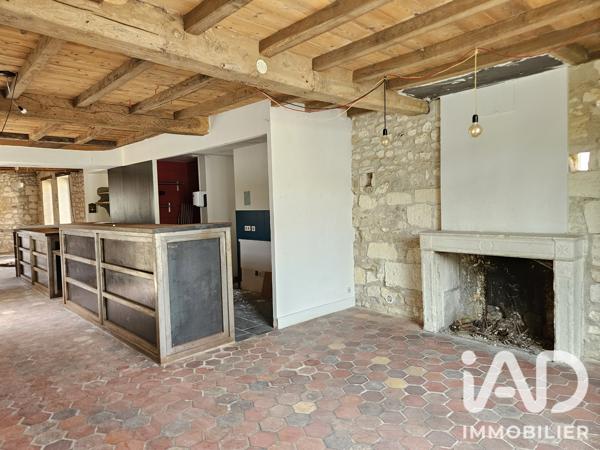 Immeuble à vendre 378 m² Saint-Sauvant