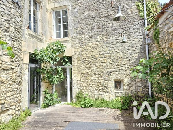 Immeuble à vendre 378 m² Saint-Sauvant