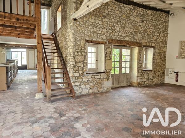 Immeuble à vendre 378 m² Saint-Sauvant