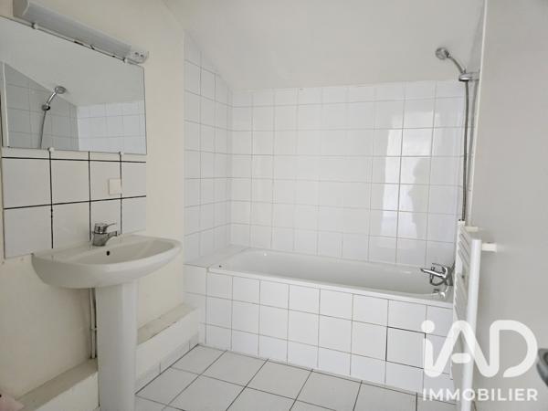 Immeuble à vendre 378 m² Saint-Sauvant