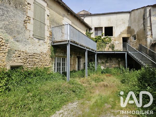 Immeuble à vendre 378 m² Saint-Sauvant