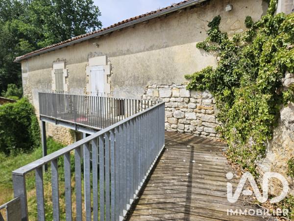 Immeuble à vendre 378 m² Saint-Sauvant