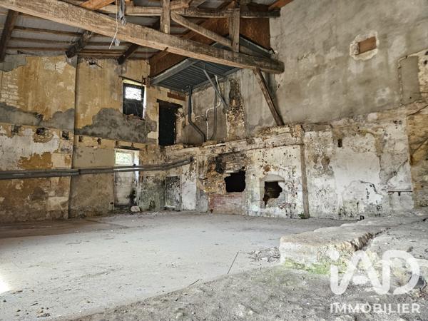 Immeuble à vendre 378 m² Saint-Sauvant