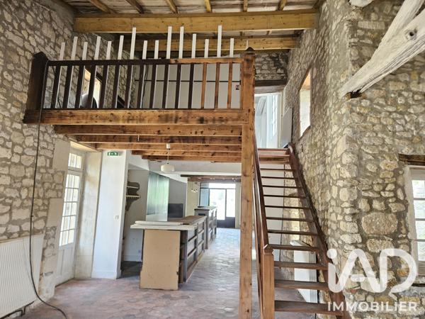 Immeuble à vendre 378 m² Saint-Sauvant