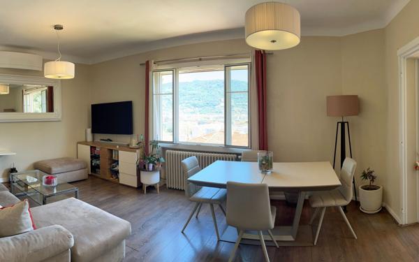 Maison à vendre    6 pièces • 170,57 m2 Nice