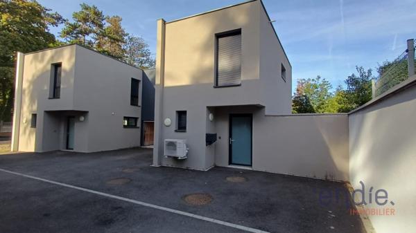 CERNAY – Duplex 4 pièces avec jardin privatif, terrasse et garage