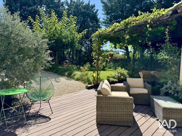 Maison à vendre 8 pièces 224 m² Robion