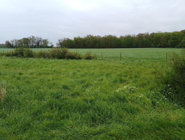 Terrain à BRETEUIL, 27160 - 1800m²