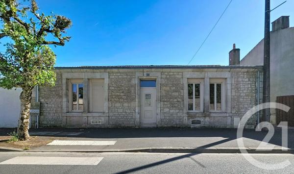 Maison à vendre  5 pièces - 187,20 m 2   LUCON  - 85