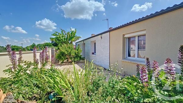 Maison à vendre  5 pièces - 187,20 m 2   LUCON  - 85