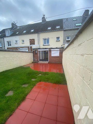 CALAIS CAILLOUX MAISON DE VILLE 4 CHAMBRES JARDIN