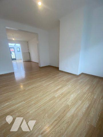 CALAIS CAILLOUX MAISON DE VILLE 4 CHAMBRES JARDIN