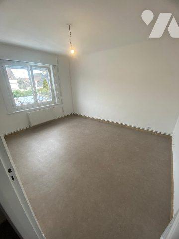 CALAIS CAILLOUX MAISON DE VILLE 4 CHAMBRES JARDIN