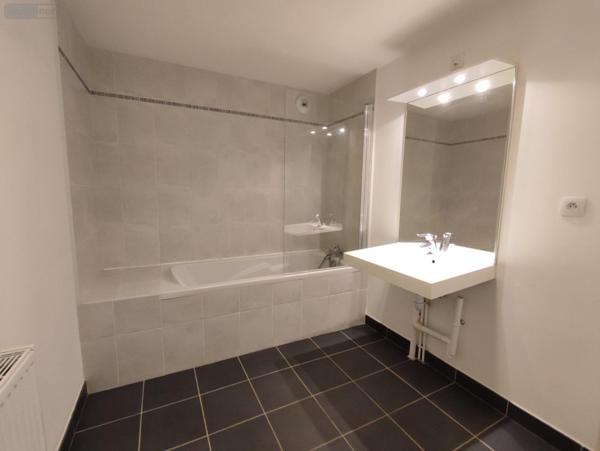 Appartement à louer à Grand-Bourgtheroulde dans l'Eure (27520), ref : 2024L50