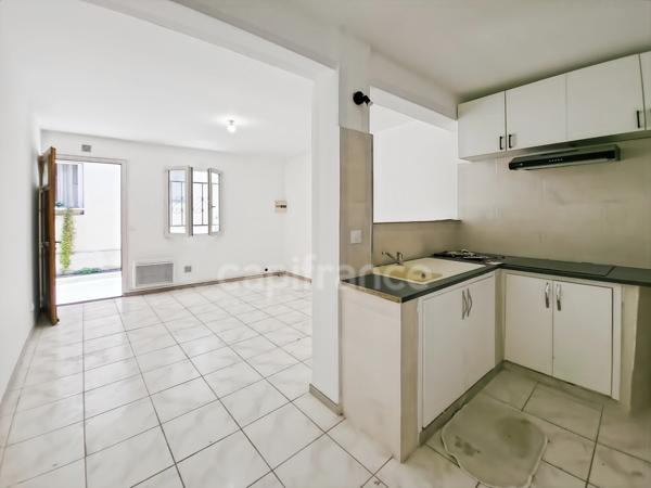 Maison à vendre 3 pièces ARLES (13)