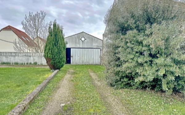 Maison à vendre    4 pièces • 81,88 m2 Rang-du-Fliers