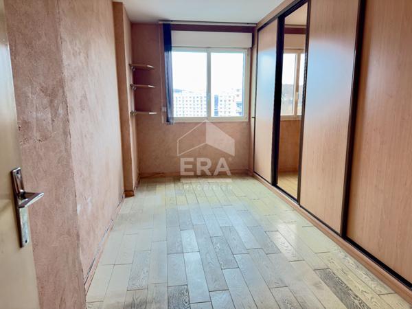 DERNIER ETAGE - GRAND 2 P - SEINE MUSICALE.