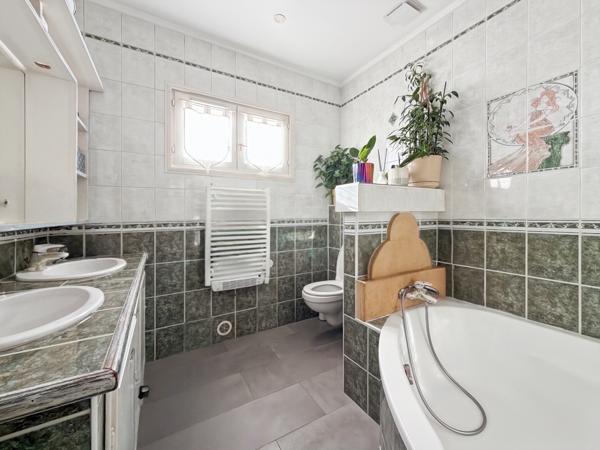 Ambérieux (69480) Charmante maison familiale de 120 m² avec dépendance et grand jardin – Ambérieux-d’Azergues (69480)