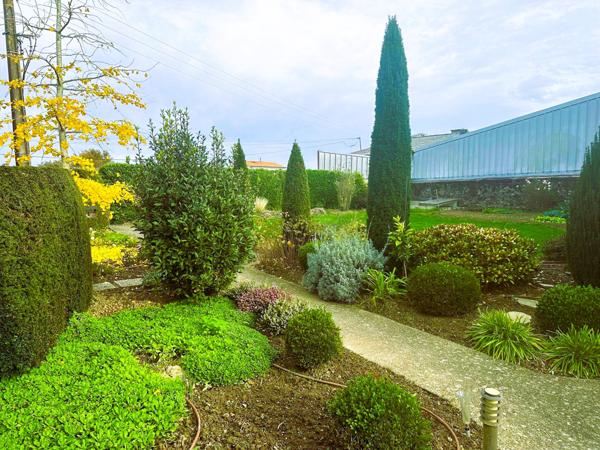 Grande maison familiale 236 M² 6 chambres avec annexe 210 M²