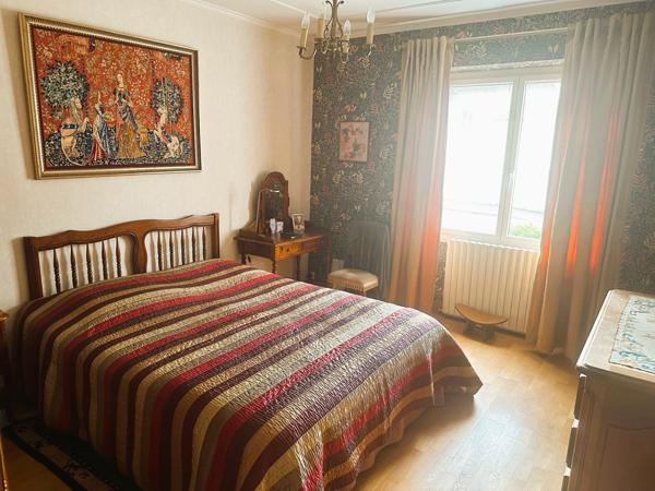 Grande maison familiale 236 M² 6 chambres avec annexe 210 M²