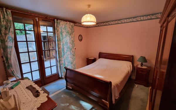 Maison à vendre    6 pièces •  Genouillac