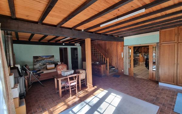 Maison à vendre    6 pièces •  Genouillac