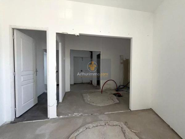 Vente Immeuble 12 pièces 302 m2 à Mondragon