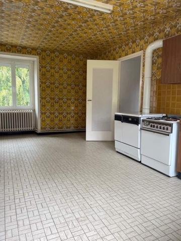 Maison à vendre à Mayenne en Mayenne (53100), ref : 046/824