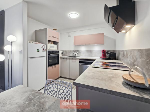APPARTEMENT T3 63 m² BALCONS - CAVE - GARAGE - ASCENSEUR