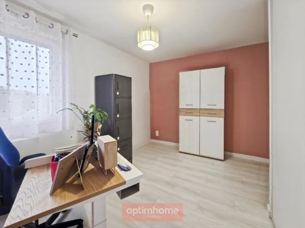 APPARTEMENT T3 63 m² BALCONS - CAVE - GARAGE - ASCENSEUR