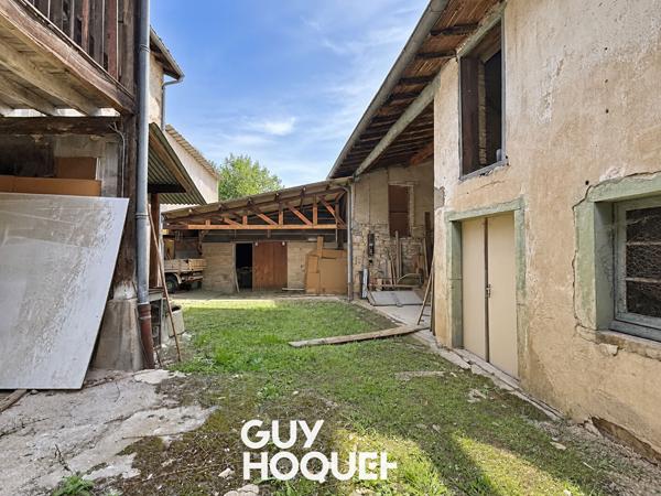 Ensemble immobilier de 2 bâtiments de 170m2 environ, à rénover - 71570 ROMANECHE THORINS