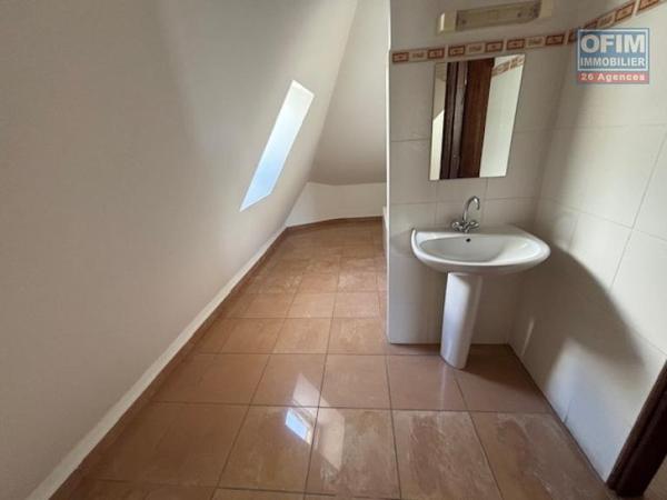 À louer – T4 Duplex – Résidence Pluie d’Or