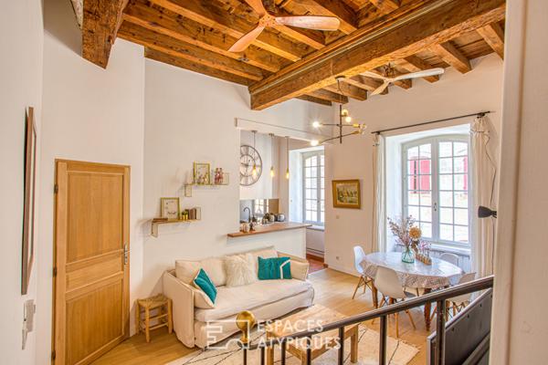 Appartement élégamment rénové en coeur de ville