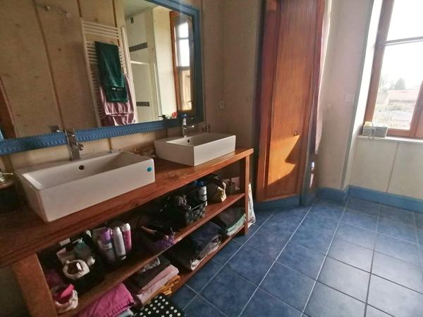 Maison spéciale investisseur à Ajain