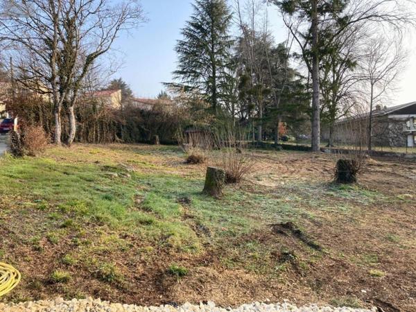 Terrain à Batir à vendre à Meximieux dans l'Ain (01800), ref : 01067-883