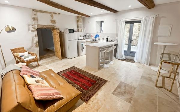 Maison à vendre    6 pièces •  Uzès
