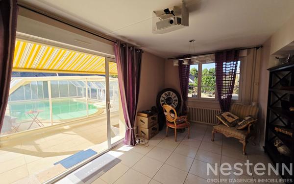 Maison familiale avec piscine, jardin clos et espace de détente à 15 min du centre du Mans