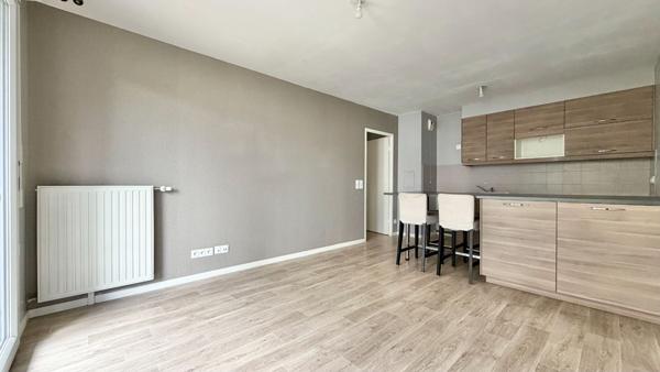 Appartement Corbeil Essonnes 3 pièce(s) 52.11 m2
