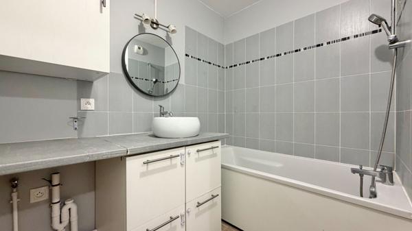 Appartement Corbeil Essonnes 3 pièce(s) 52.11 m2