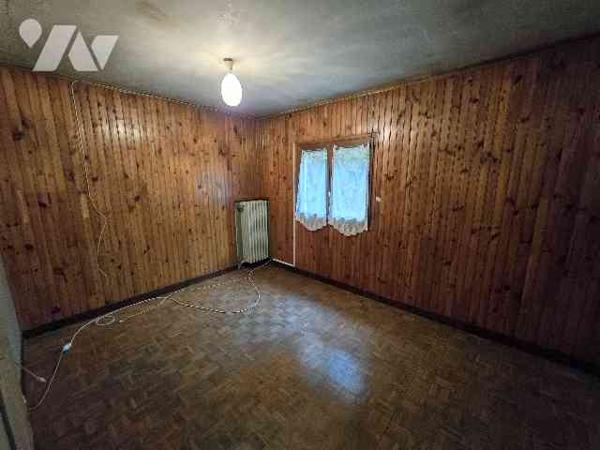 NOE (89320) Maison à rénover 5pièces / 4 chambres