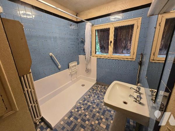 NOE (89320) Maison à rénover 5pièces / 4 chambres