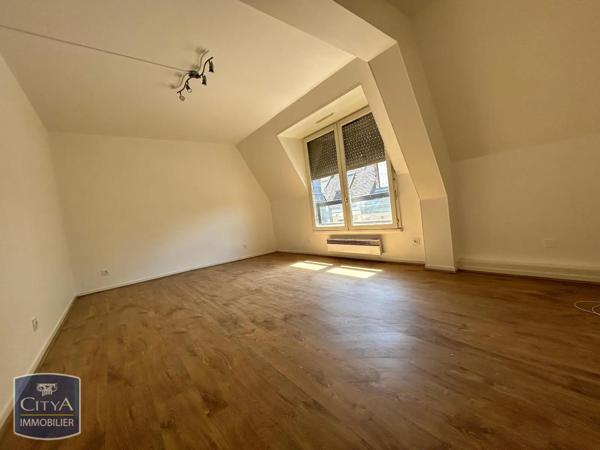 Appartement à louer 2 pièces 46.8m² Brive-la-Gaillarde (19100)