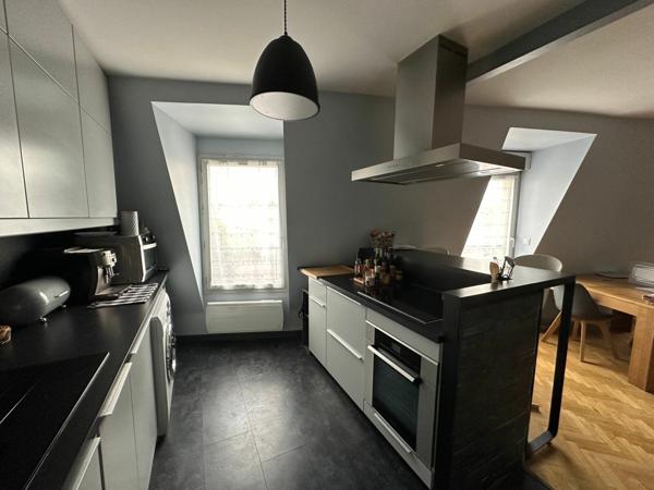 Appartement à vendre    3 pièces •  Le Raincy