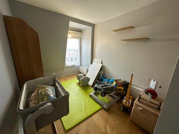 Appartement à vendre    3 pièces •  Le Raincy
